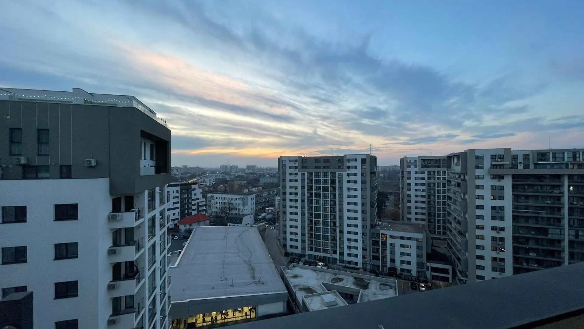 Penthouse View - Granvia Park Apartment Bucureşti România