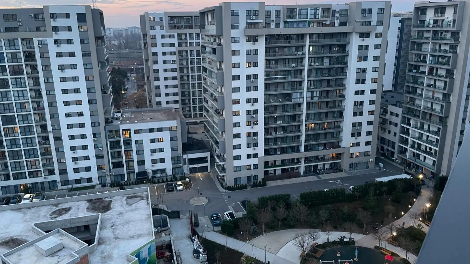 Penthouse View - Granvia Park Apartment Bucureşti