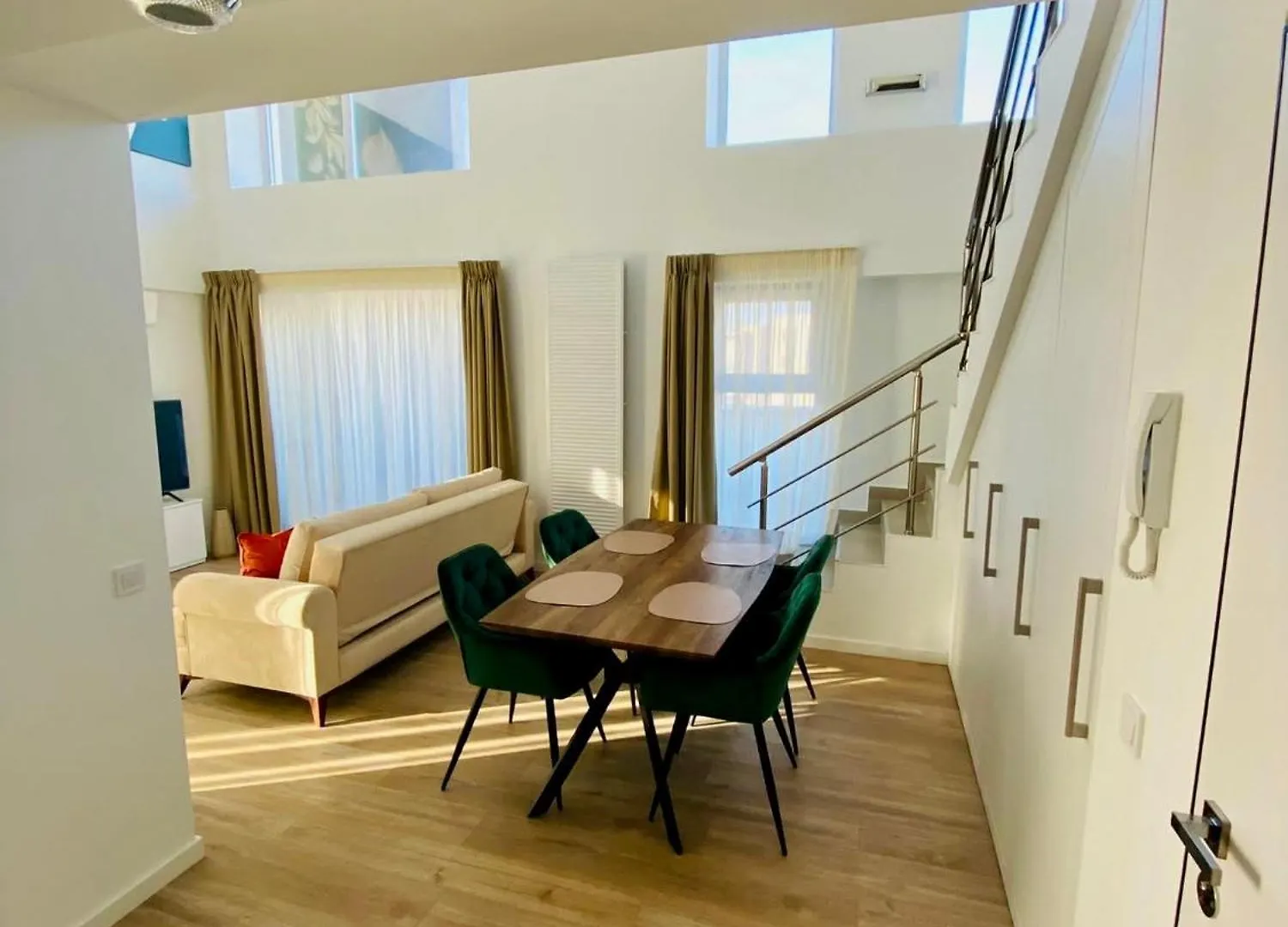 Penthouse View - Granvia Park Apartment Bucureşti 0*,